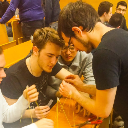 marshmallow challenge 0 l'Université d'Amiens Picardie Jules Verne